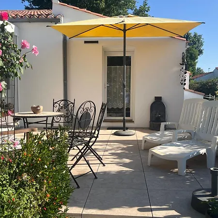 Bed & Breakfast Le Temps D Escapade Vendeenne 3*